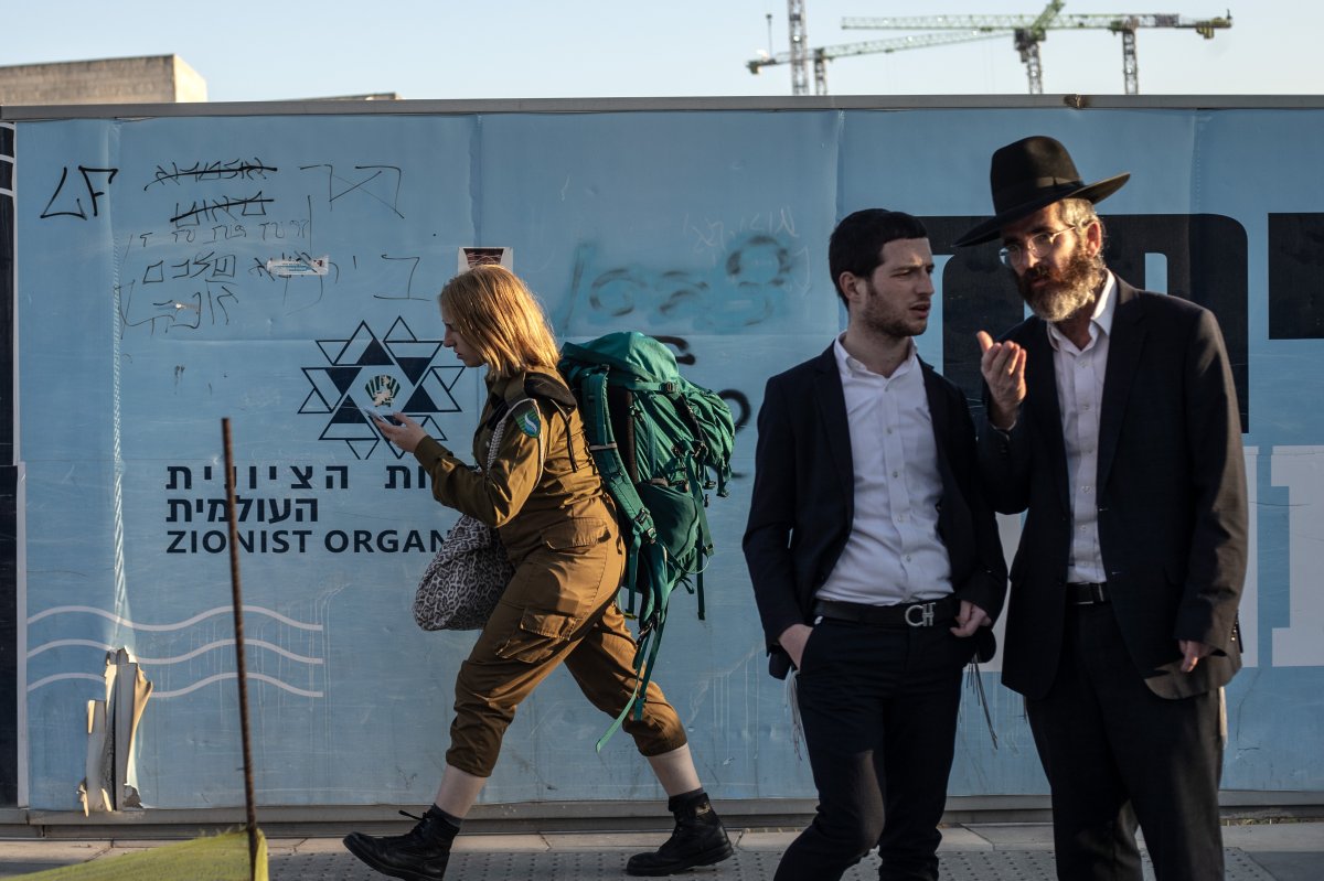 İsrail'de Haredi İsyanı: Kudüs'te Yollar Kapandı, Ordu Alarmda!