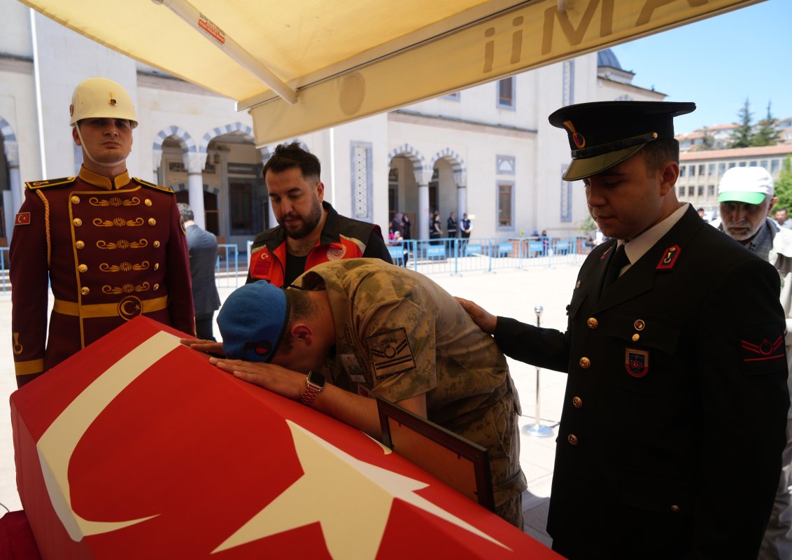 Şehit Babasının Sözleri Yürekleri Dağladı! "Ne Mutlu Bana, Ben De..."