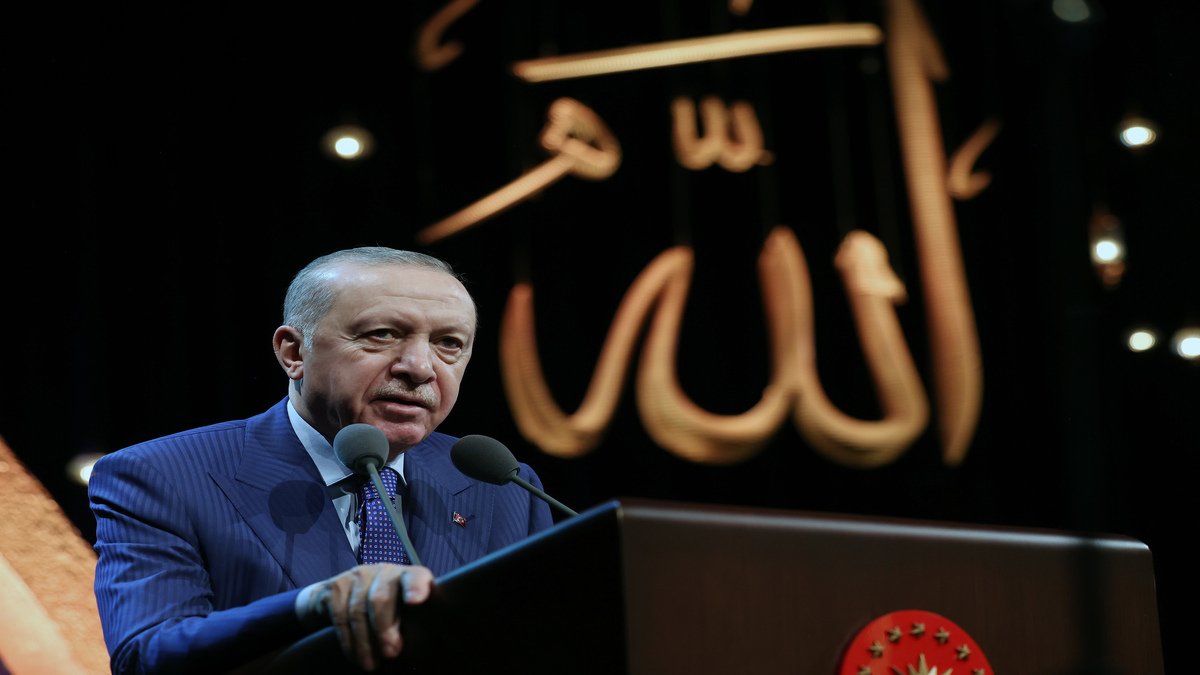 Kadir Gecesi'nde Gazze Mesajı: Erdoğan ''Zalimin Hasmı, Mazlumun Dostuyuz' Diyerek Kime Seslendi?''