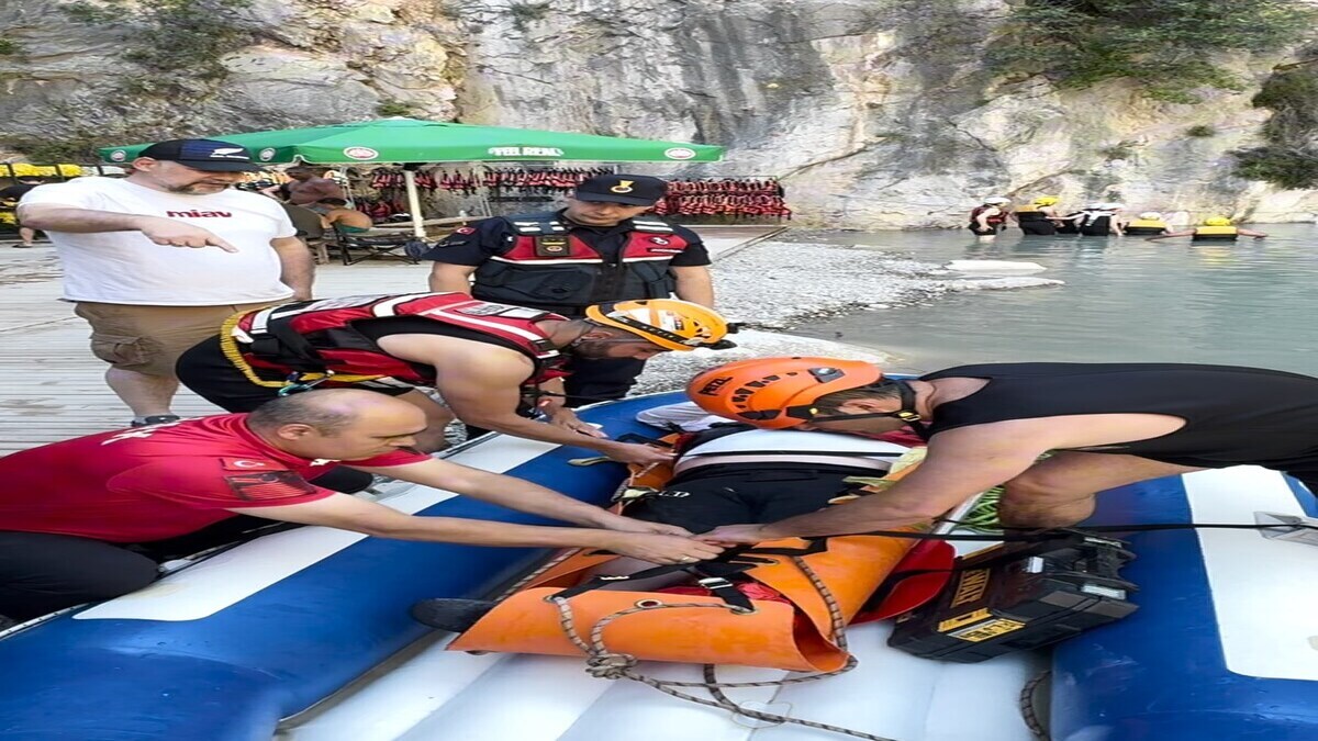 Kemer Göynük Kanyonu'nda Dehşet: Yaralı Turist Kurtarıldı