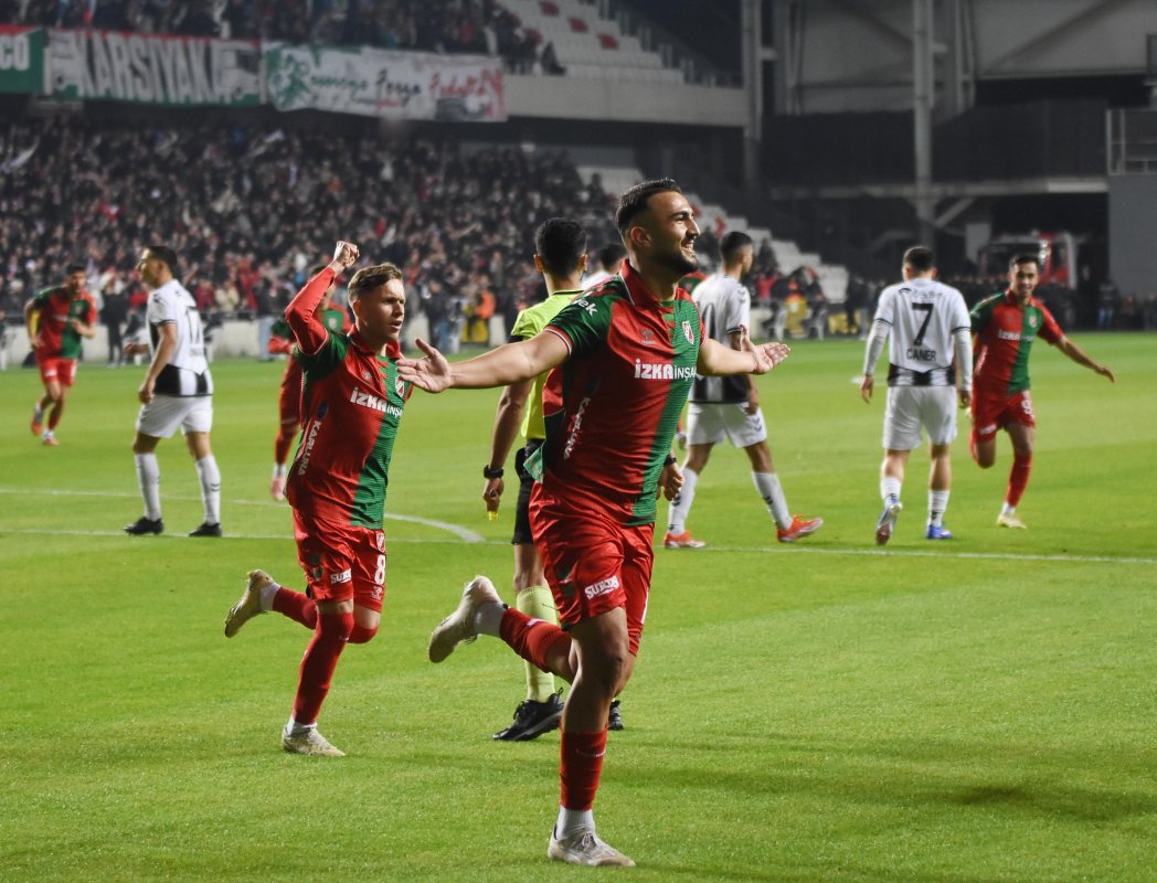 Karşıyaka'da Ömer Faruk Sezgin Gelişmesi! Kalacak mı, Gidecek mi?