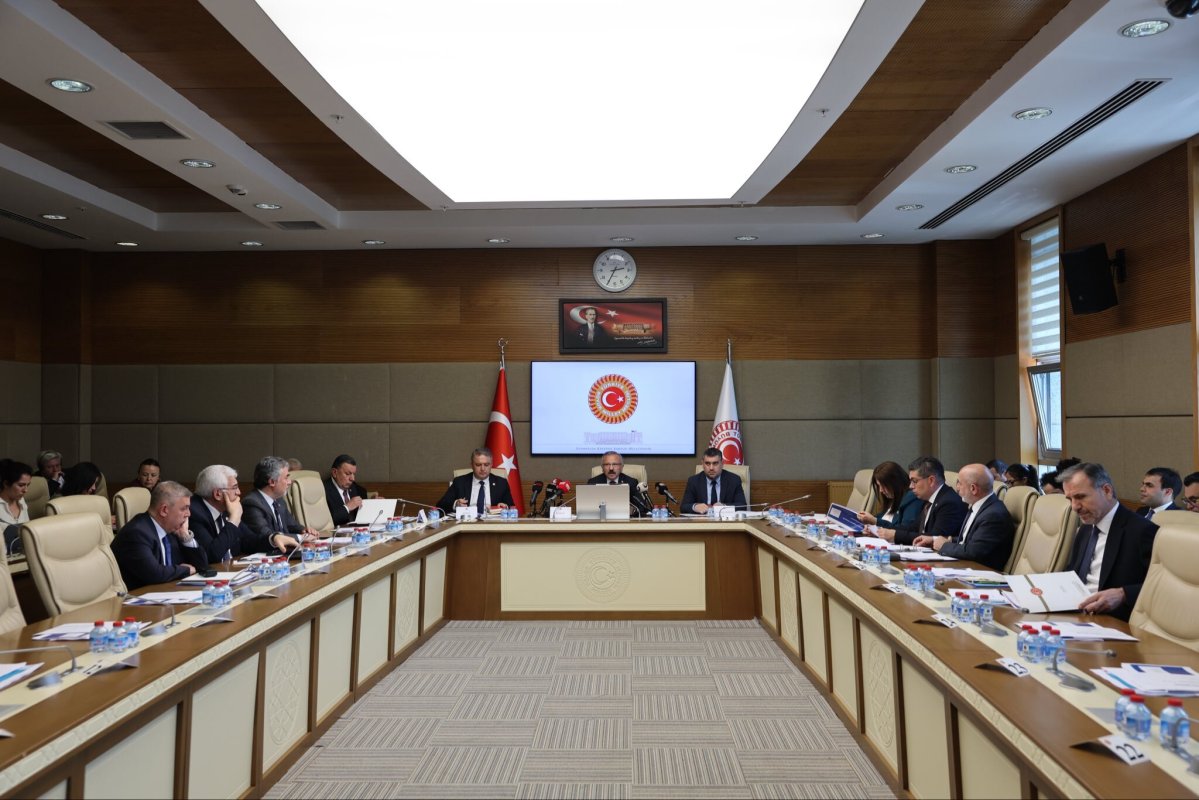 Meclis Heyeti Kahramanmaraş'ta: Okul Olayları ve Dijital Riskler