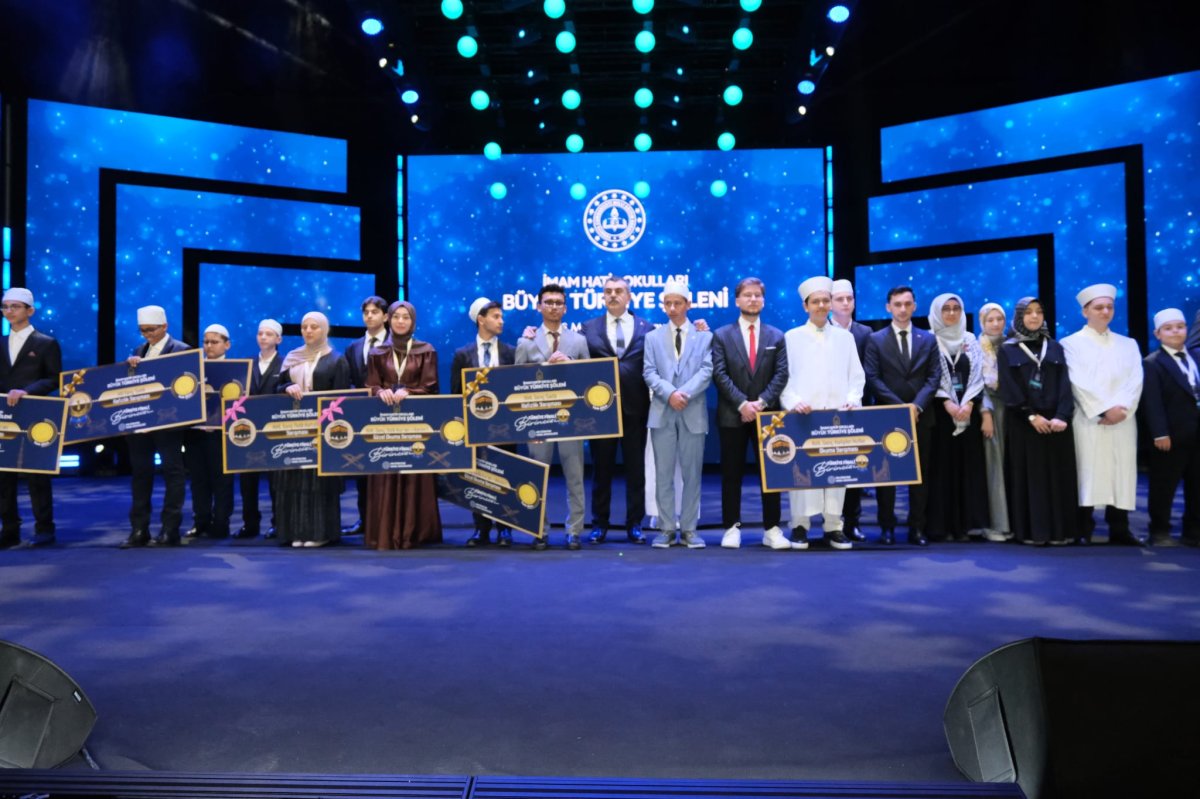Bakan Tekin'den İmam Hatip Açıklaması: "Özgün Eğitim Modelimizi Dünyaya İhraç Edeceğiz"