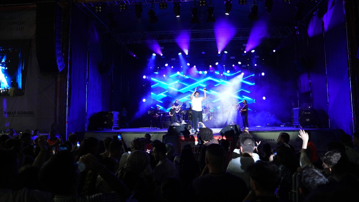 Geleneksel Ağustos Fuarı’nda Bayhan Rüzgarı Esti