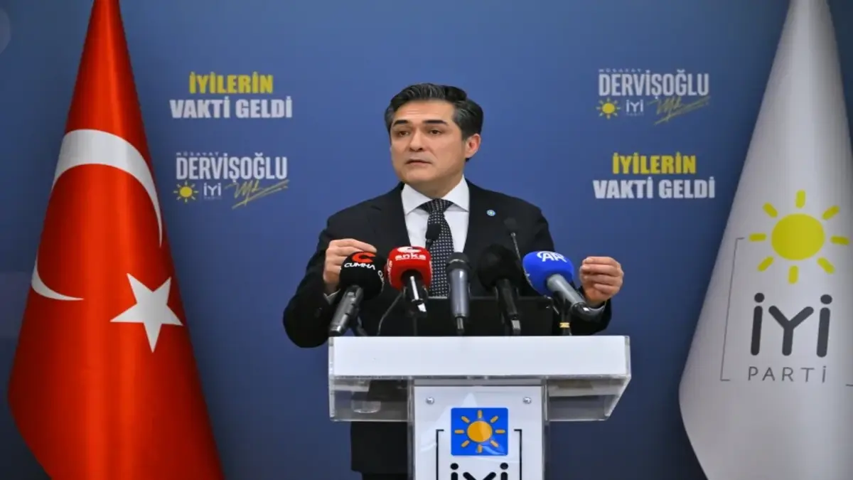 İYİ Parti'den Emekli Bayram İkramiyesi İçin 22 Bin TL Çağrısı