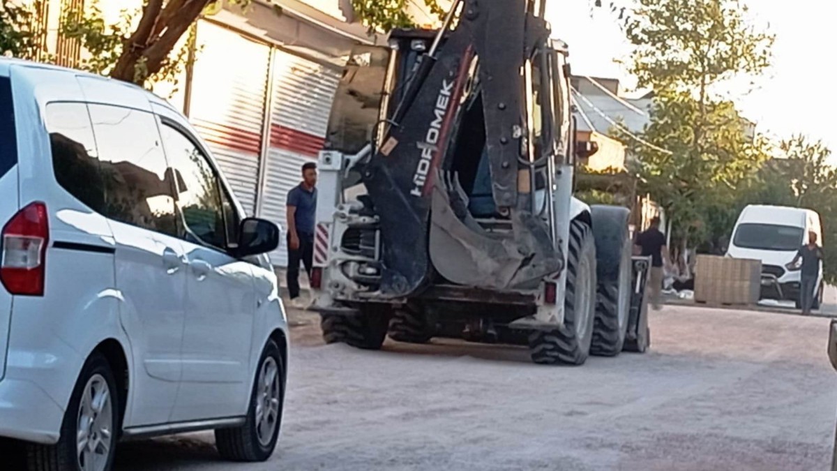 Kahta’da yol çalışmasında feci kaza: 5 yaşındaki Ahsen hayatını kaybetti