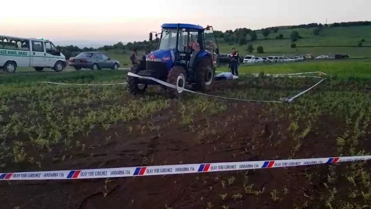 Konya'da Acı Kaza: Traktör İle İlaçlama Makinesi Arasında Sıkıştı!