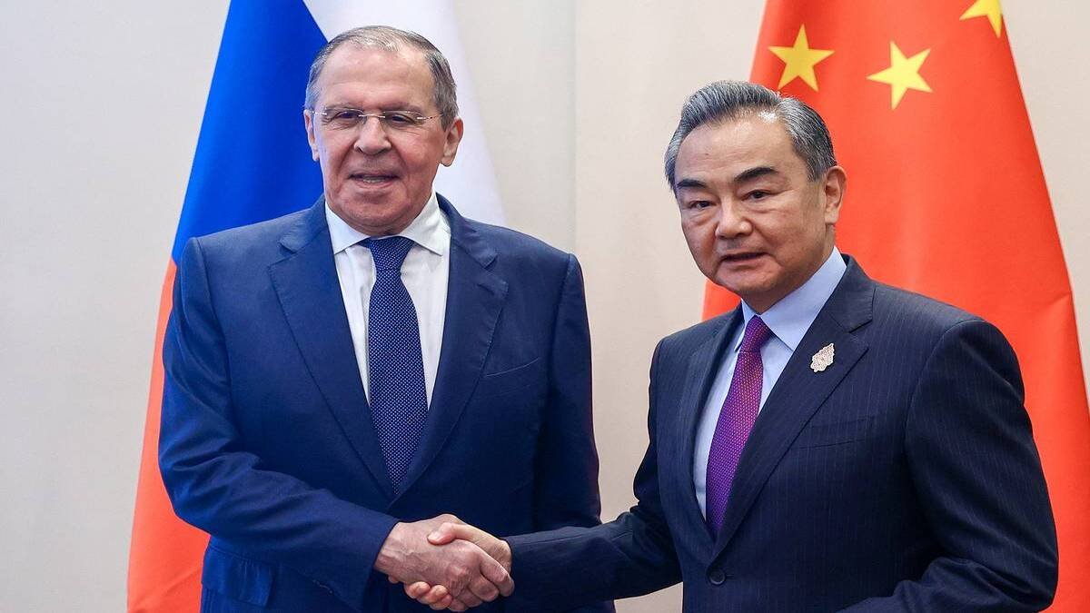 Lavrov ve Vang Yi’den Kritik Zirve: Yeni Güvenlik Mimarisi